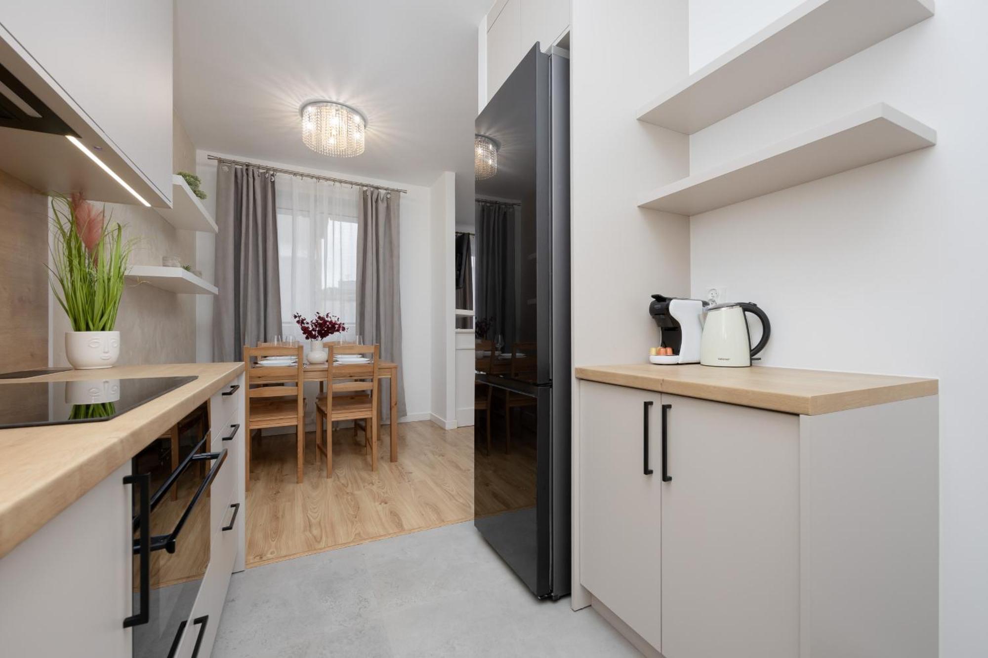 Butas One-bedroom With Two Balconies In By Renters Warsaw